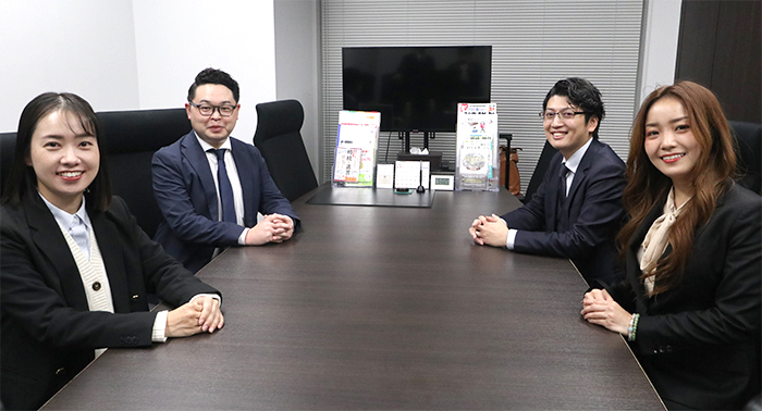 左から、森田様、山下様、桑戸様、和田様