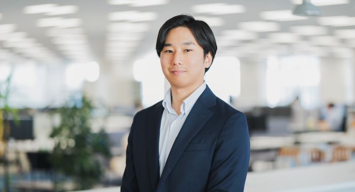 弥生株式会社 野上 玲央様