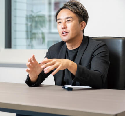 松本崇宏氏　インタビュー写真
